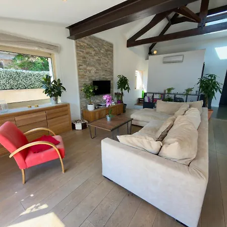 Semesterbostad Maison De Charme Sur Les Collines, Piscine, Clim *