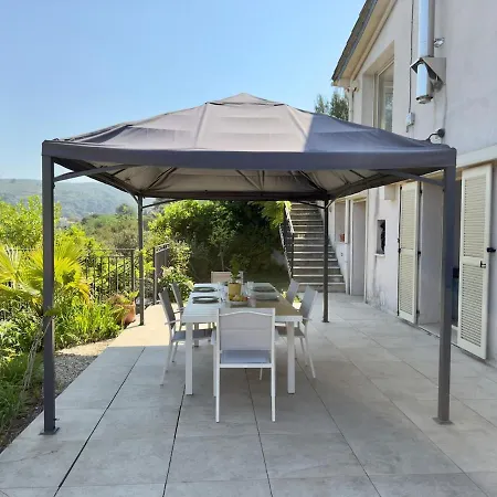 Maison De Charme Sur Les Collines, Piscine, Clim Semesterbostad